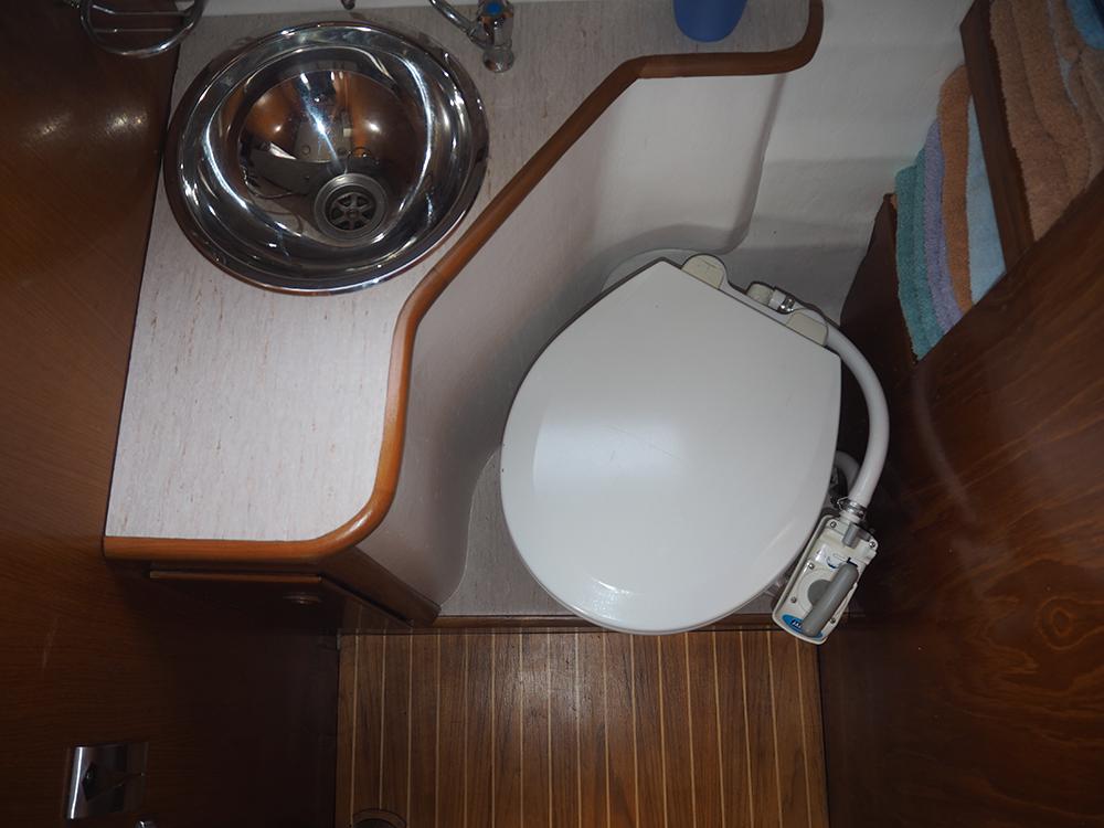 Fore ship, Accommodation